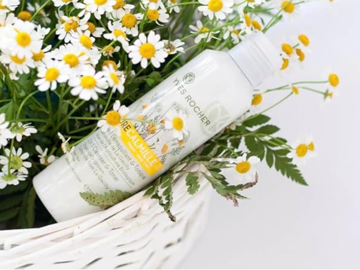 Yves Rocher Pure Calmille 2-in-1 Cleanser & Toner Makeup Remover Lotion All Skin Types Milk Day Care 200 ml./6.7 fl.oz. - Image 3