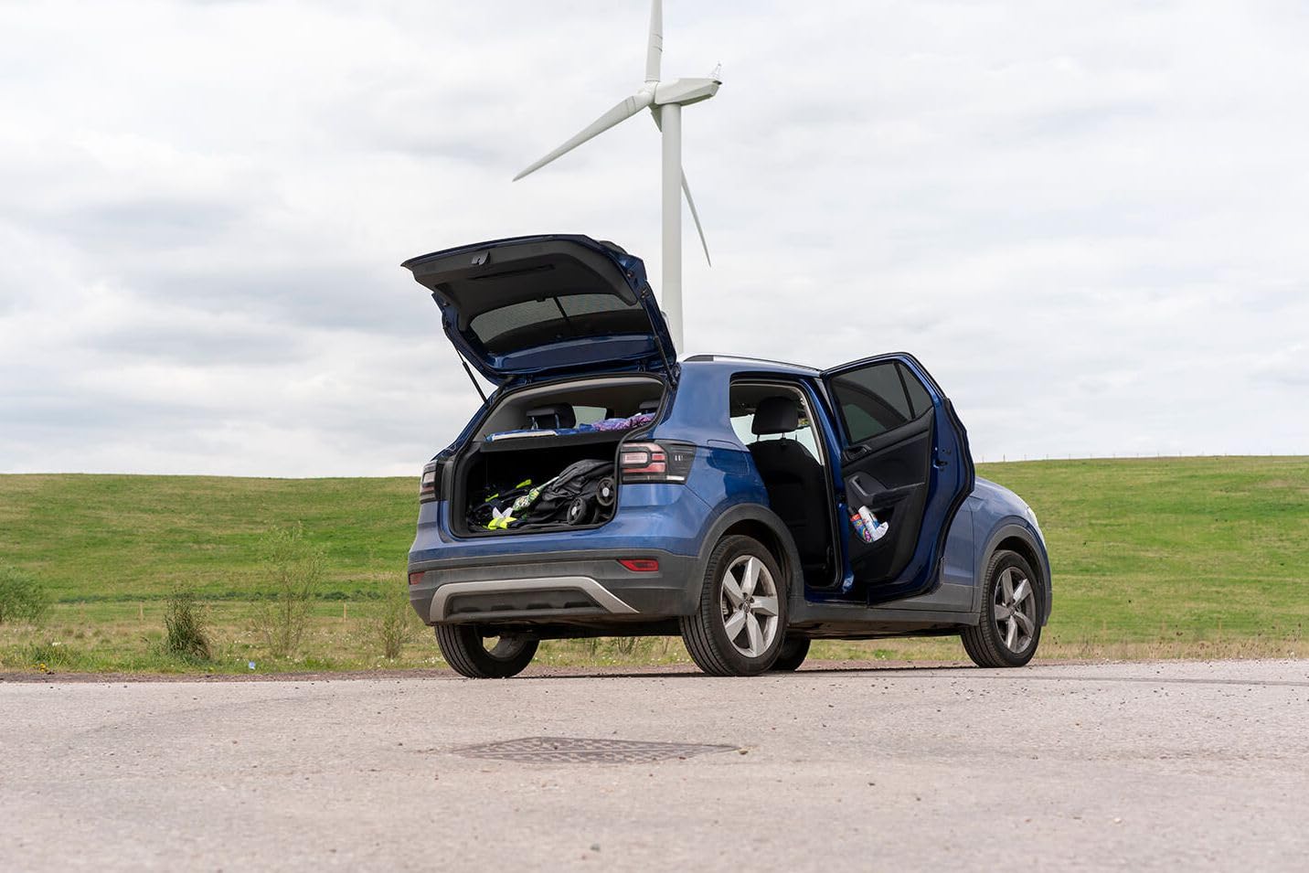 CAR SHADES Juego Compatible con Volkswagen T-Cross 2019- (4-Partes) cortinillas Parasol a Medida