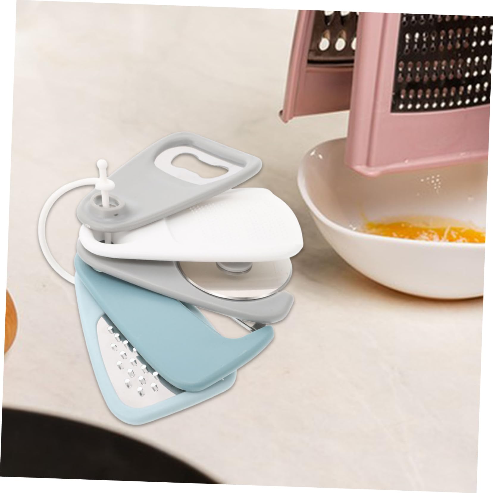 IMIKEYA Utensili da Cucina Multifunzione Affettatrice per Verdure Grattugia per Frutta Pelapatate Apribottiglie Accessori per Cucina Pratica