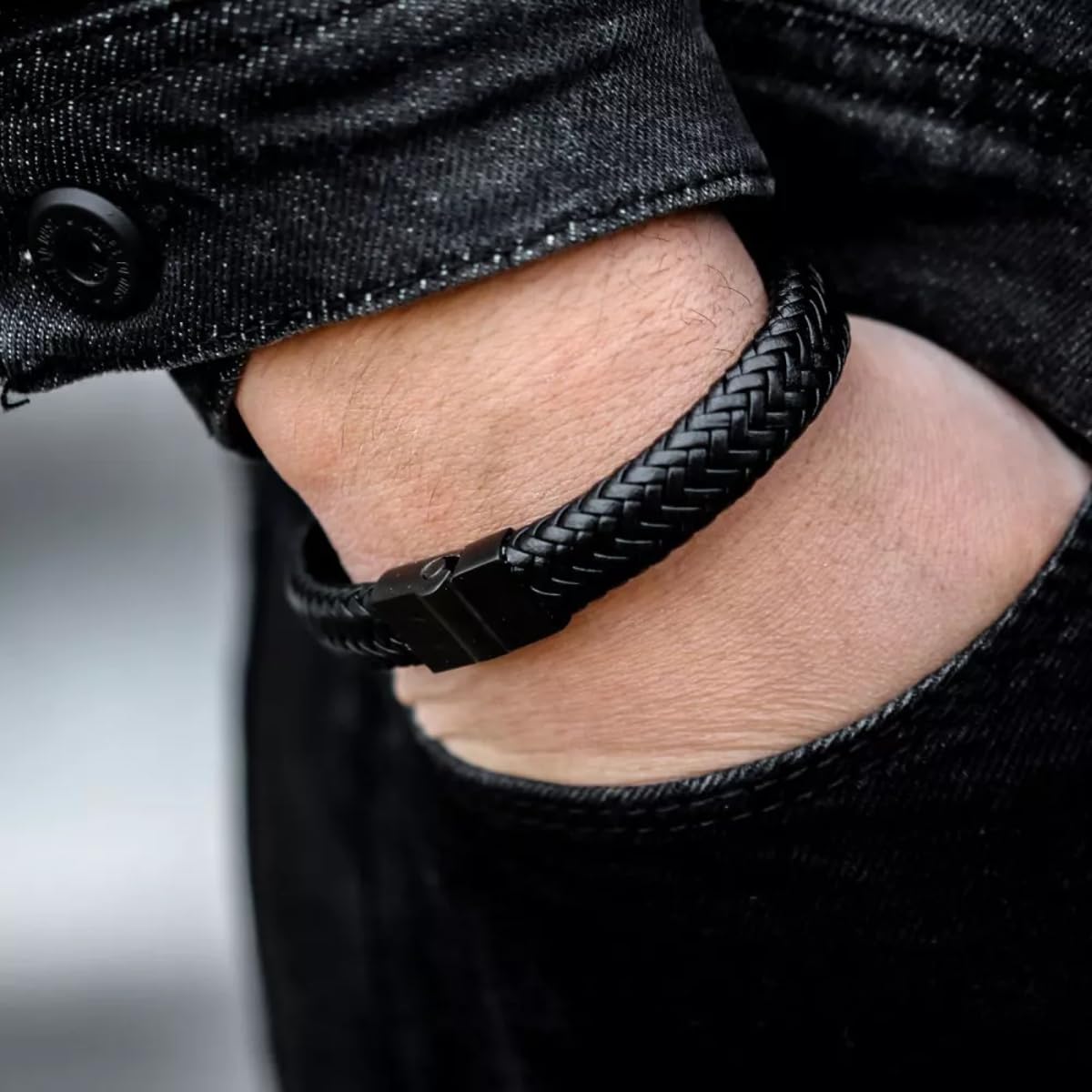 Rebel & Rose Herrenarmband Leder Schwarz Full Metal Herringbone Black