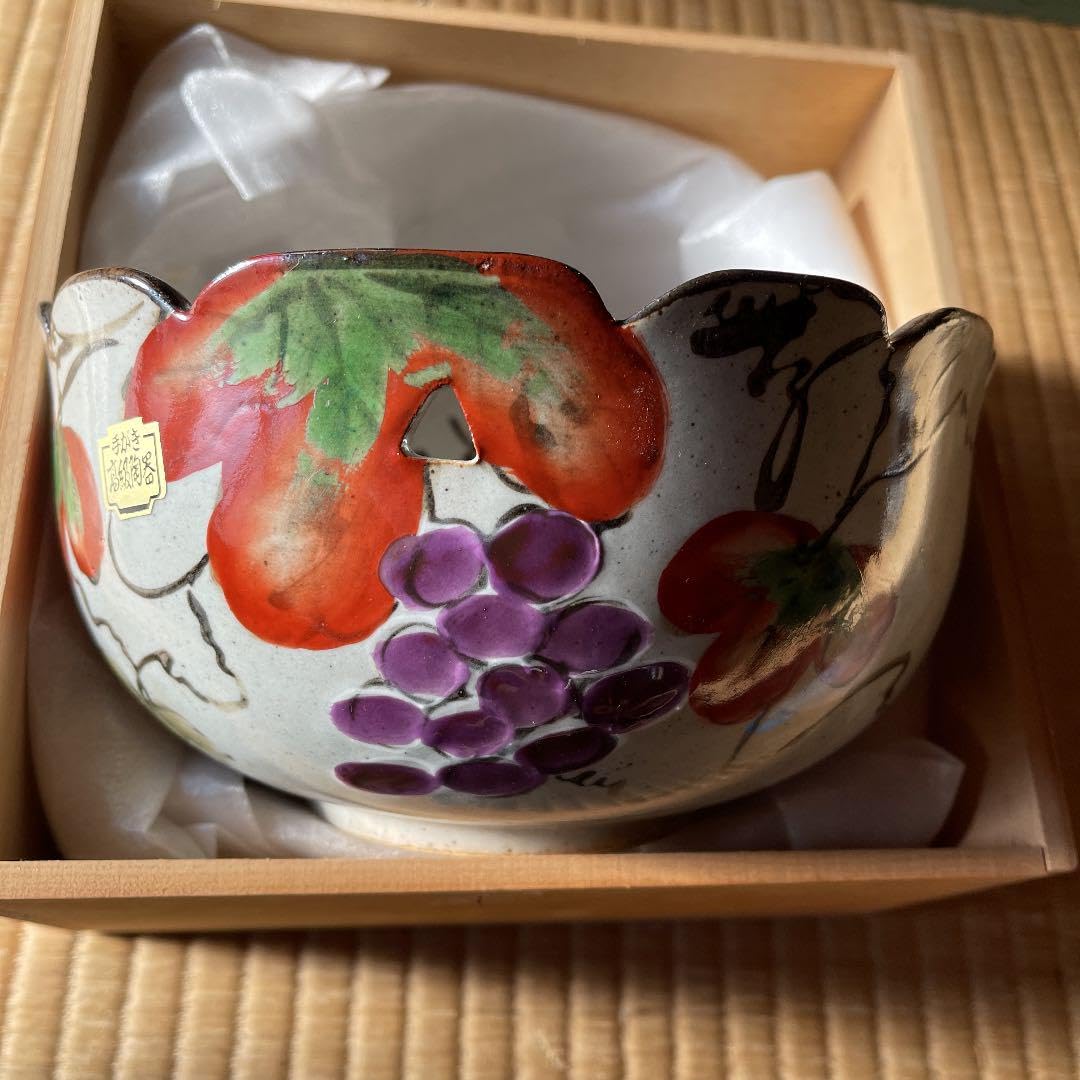 Amazon.co.jp: 盛り皿 有田焼 茂山窯 赤絵 手描き 高級陶器