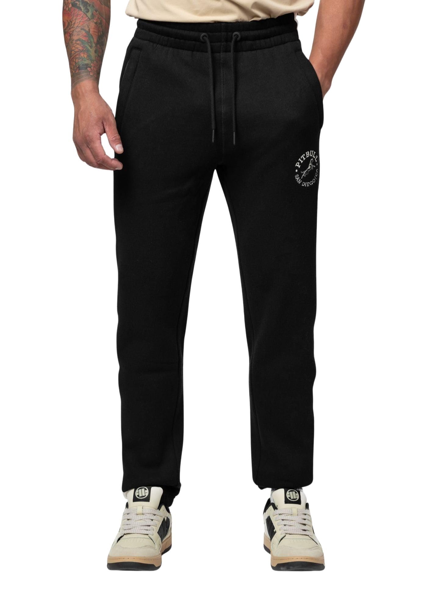 PITBULL - Jogginghose Herren San Diego CA, Trainingshose Herren, Sporthose Oldschool Stil, Sporthose mit Reißverschlusstasche, Trainingsanzug, Sweathose Lang, Sweatpants
