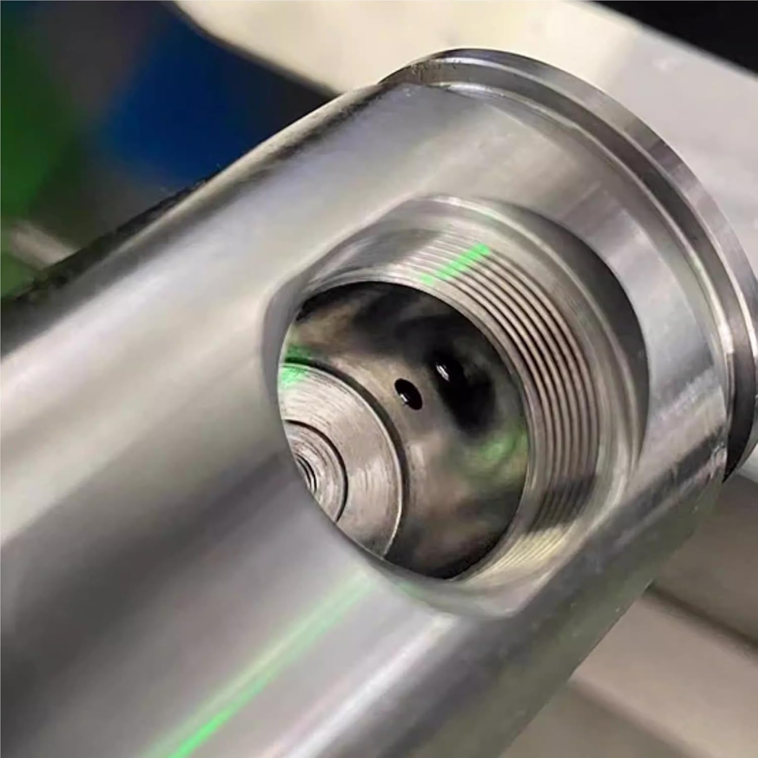 Narzędzie do gratowania, skrobak do fazowania ze stali nierdzewnej do otworów wewnętrznych, zakres średnic 3,3-5 mm, idealny do wykończenia metalu i aluminium