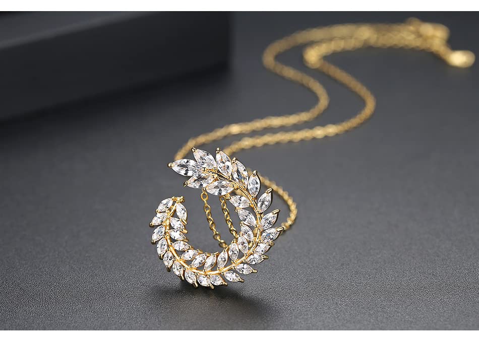 Elegant 14k Gold Wreath Necklace with Moissanite Branches, Sophisticated Laurel Design for Women - Ideal Birthday Gift3