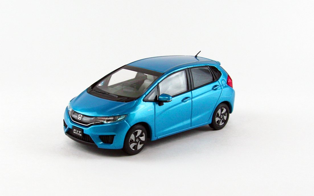 Amazon | エブロ 1/43 Honda FIT 3 HYBRID Vivid Sky Blue Pearl 完成 