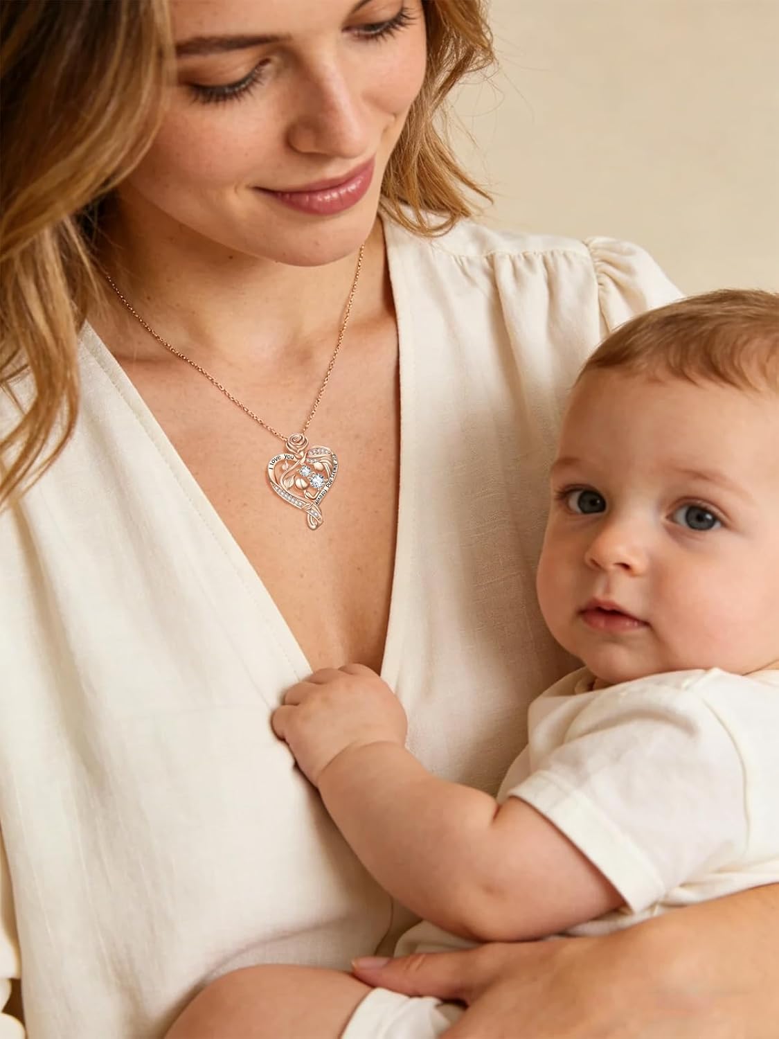 Mom Necklace Mother Love Rose Heart Necklace Rose Gold I Love You Mom Gifts Birthday Jewelry Diamond Gifts for Mom Grandmother Wife