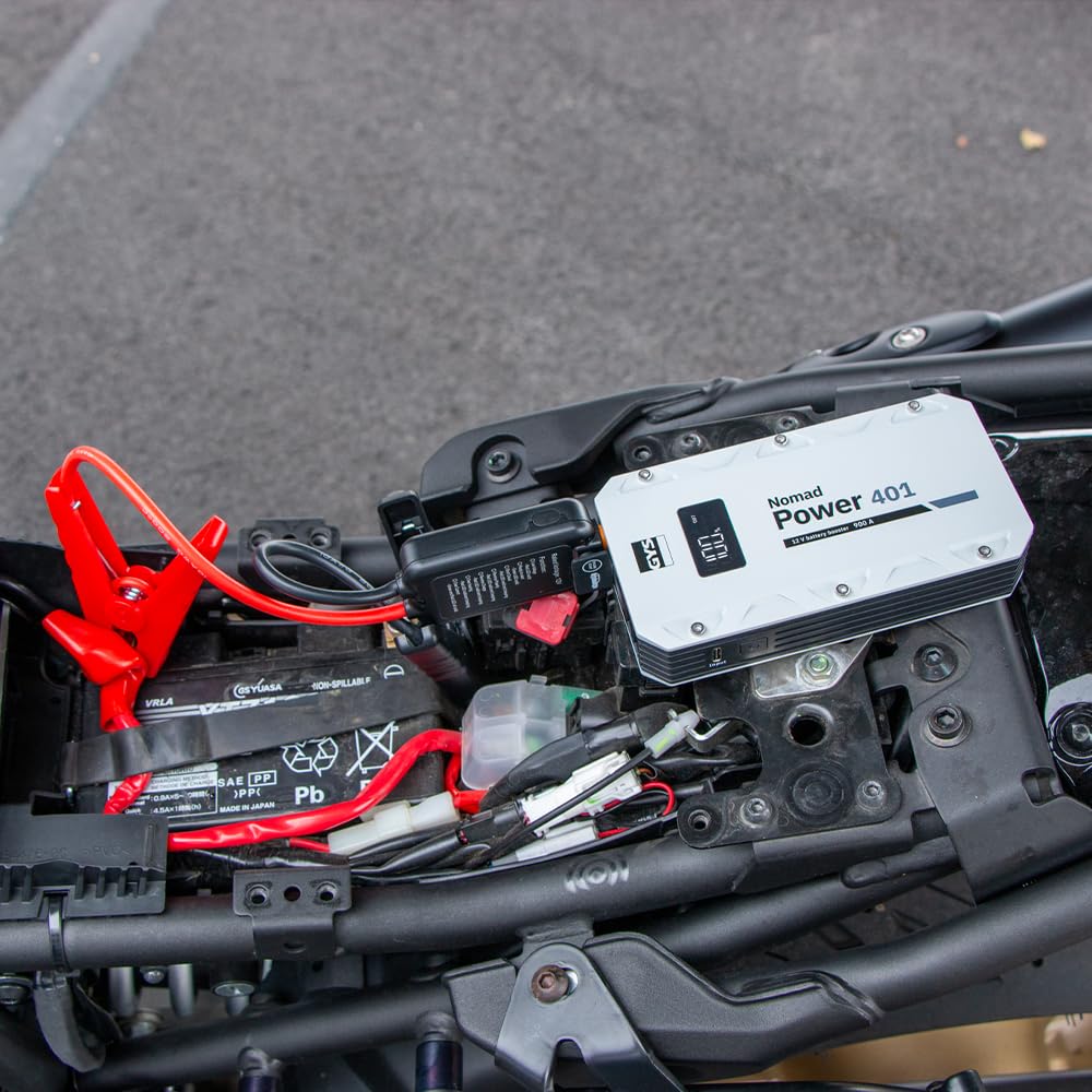 GYS, Nomad Power 401, Avviatore/Booster Batteria Litio Portatile 1200A, Veicoli 12 V (Moto, Auto), Avvio Sicuro, Batteria Esterna 3 Ah (PowerBank), Lampada LED, Display LCD
