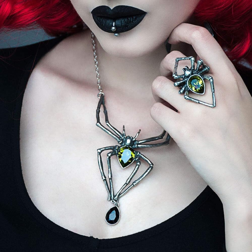 Amazon.com: Alchemy Emerald Venom Spider Necklace with Crystals