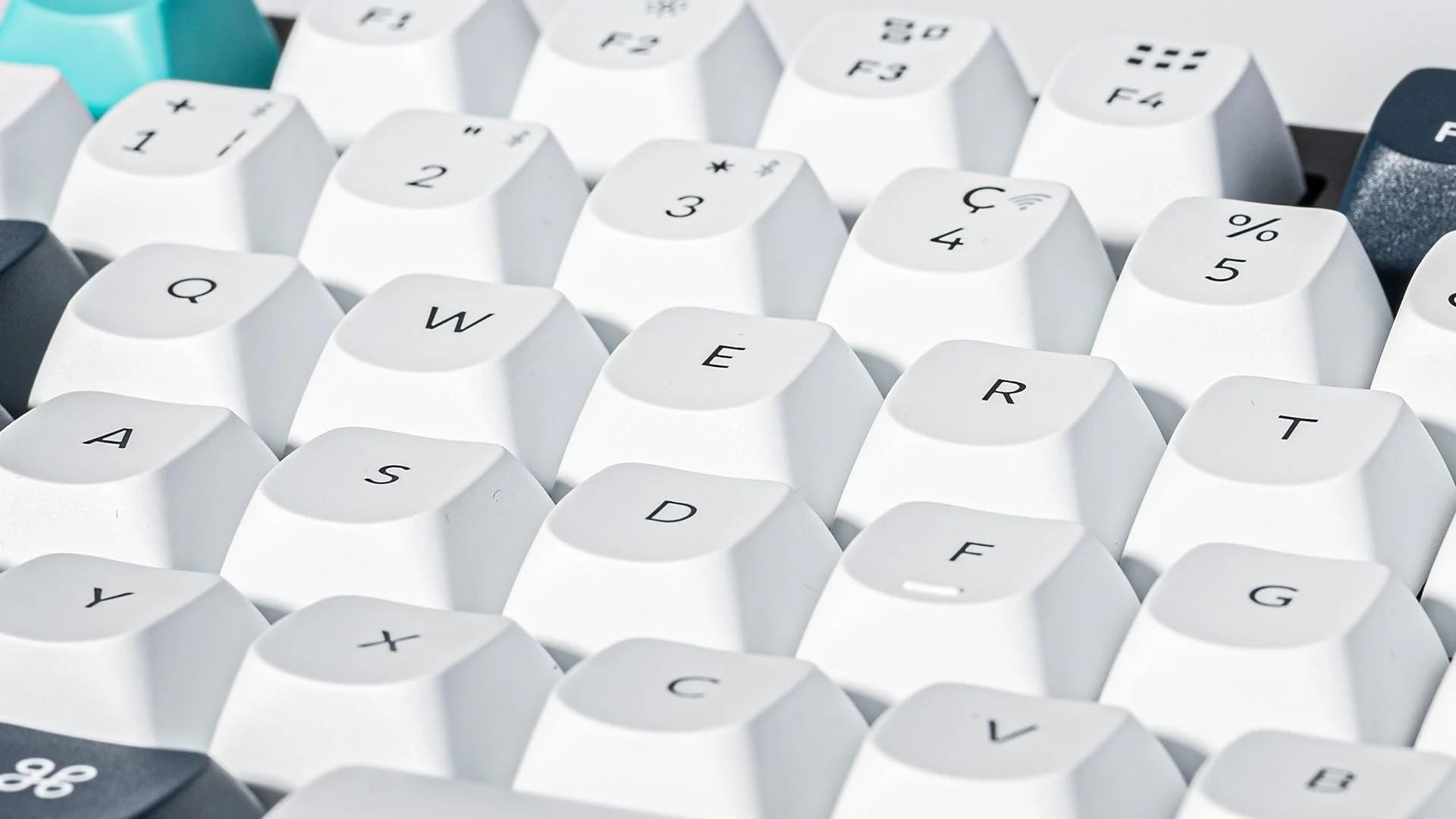 Keychron Q1 Max Clavier Mécanique sans Fil, Disposition des Touches Complète avec Bouton, Programmable QMK/Via, 2,4 GHz/Bluetooth/Filaire, Commutateurs Gateron Rouge pour Mac/Win - Noir (FR Layout)