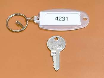 【超レア】 ヤングマガジン　ノベルティ　金属製鍵 超レア】 ヤングマガジン ノベルティ 金属製鍵