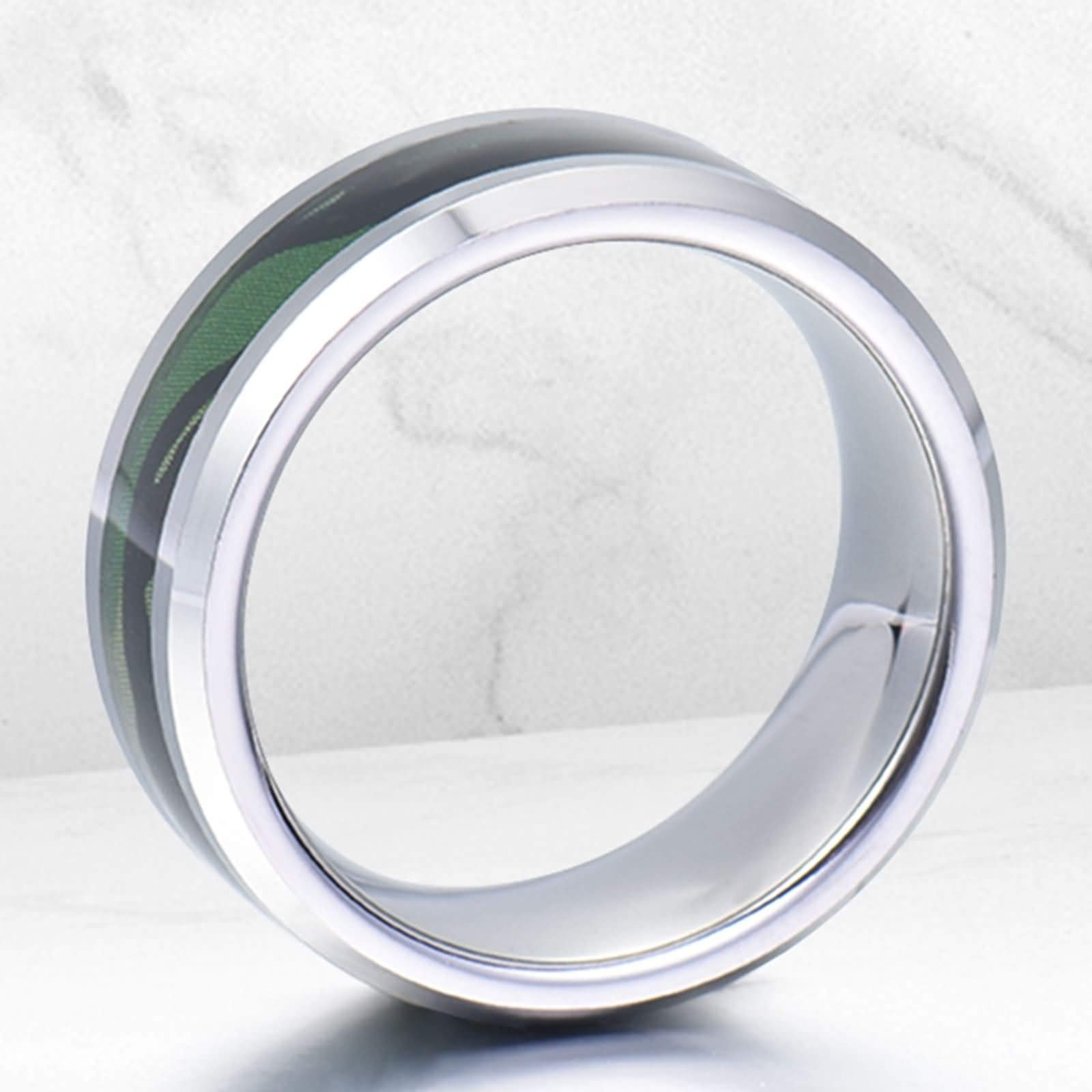 Anelli Uomo Tungsteno Anello con Intarsio Motivo Mimetico Bordo smussato Anello Fidanzamento Personalizzato 8MM Anello Tungsteno Argento Verde Misura 12-31