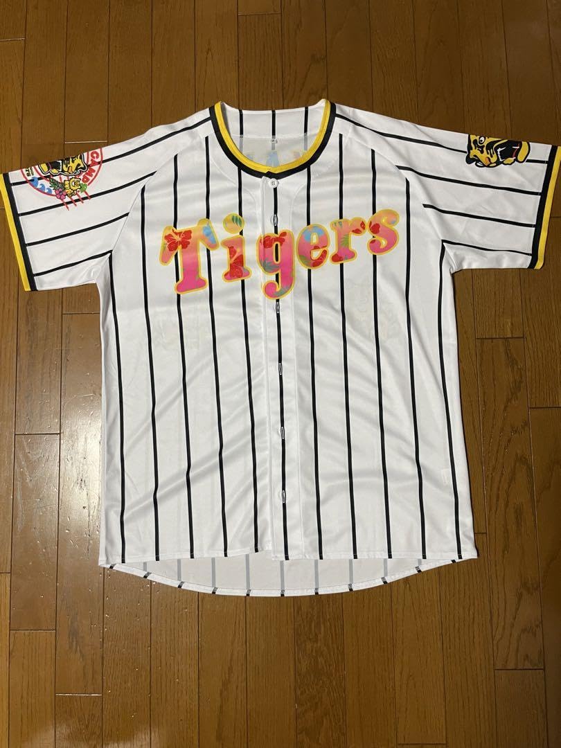 阪神タイガース　ユニフォーム　近本　宜野座限定 Amazon.co.jp: 宜野座キャンプ限定阪神タイガース近本司