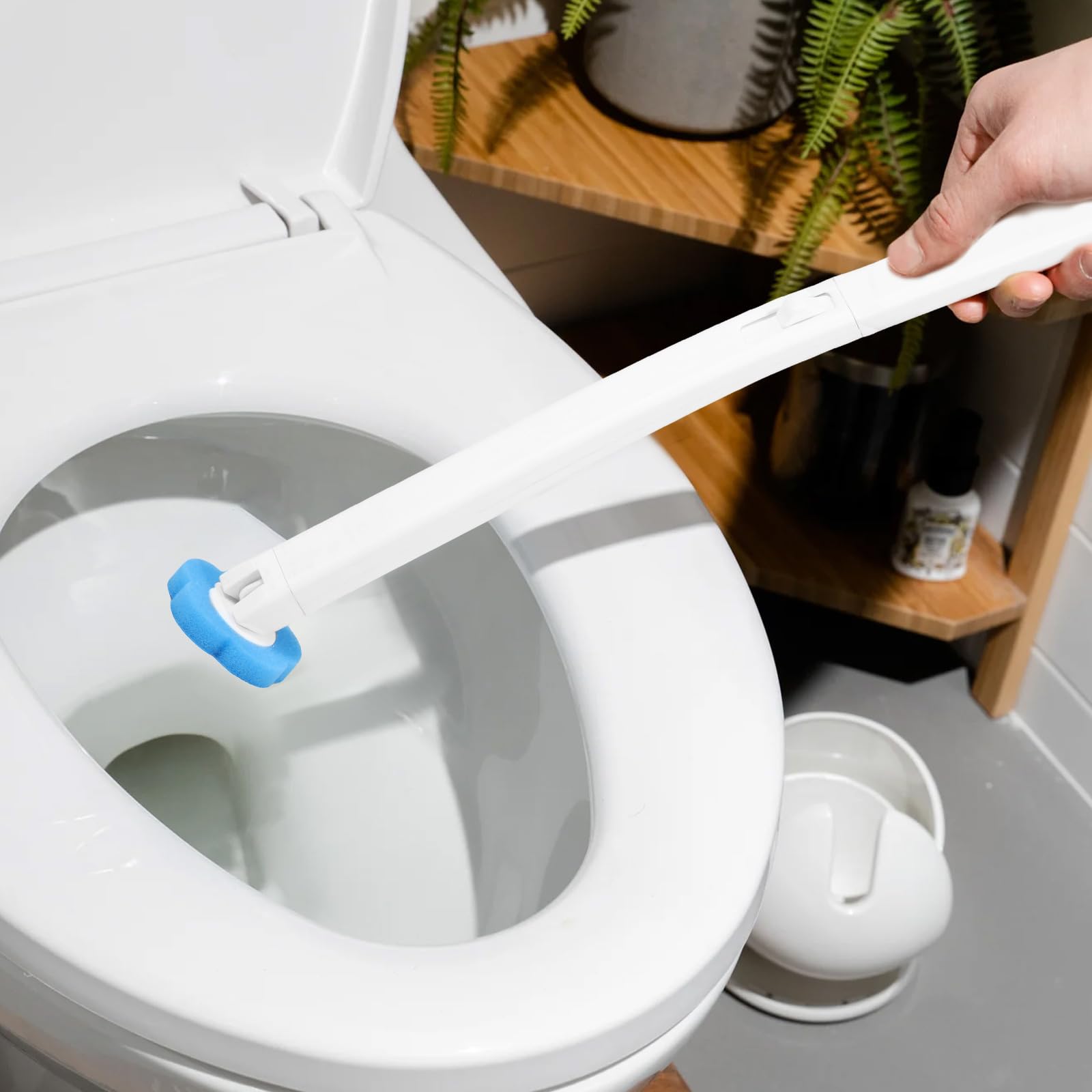 Set di 24 scopini blu con spugna infusa di detergente, efficaci spazzole per la pulizia del bagno per WC e vasca da bagno, accessori essenziali per la pulizia della casa