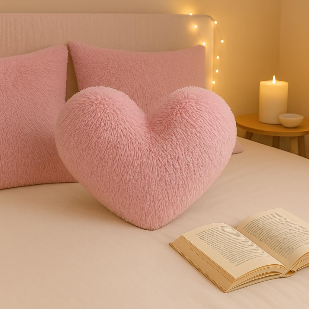 Bella Nights Pink Teddy Cuddles 3D Heart Shaped Fleece Cushion – Soft Warm & Cozy Filled Pillow – 100% Polyester Teddy Bear Fleece – Comfortable Home Decor Cushion – 38 X 38Cm (Pink)
