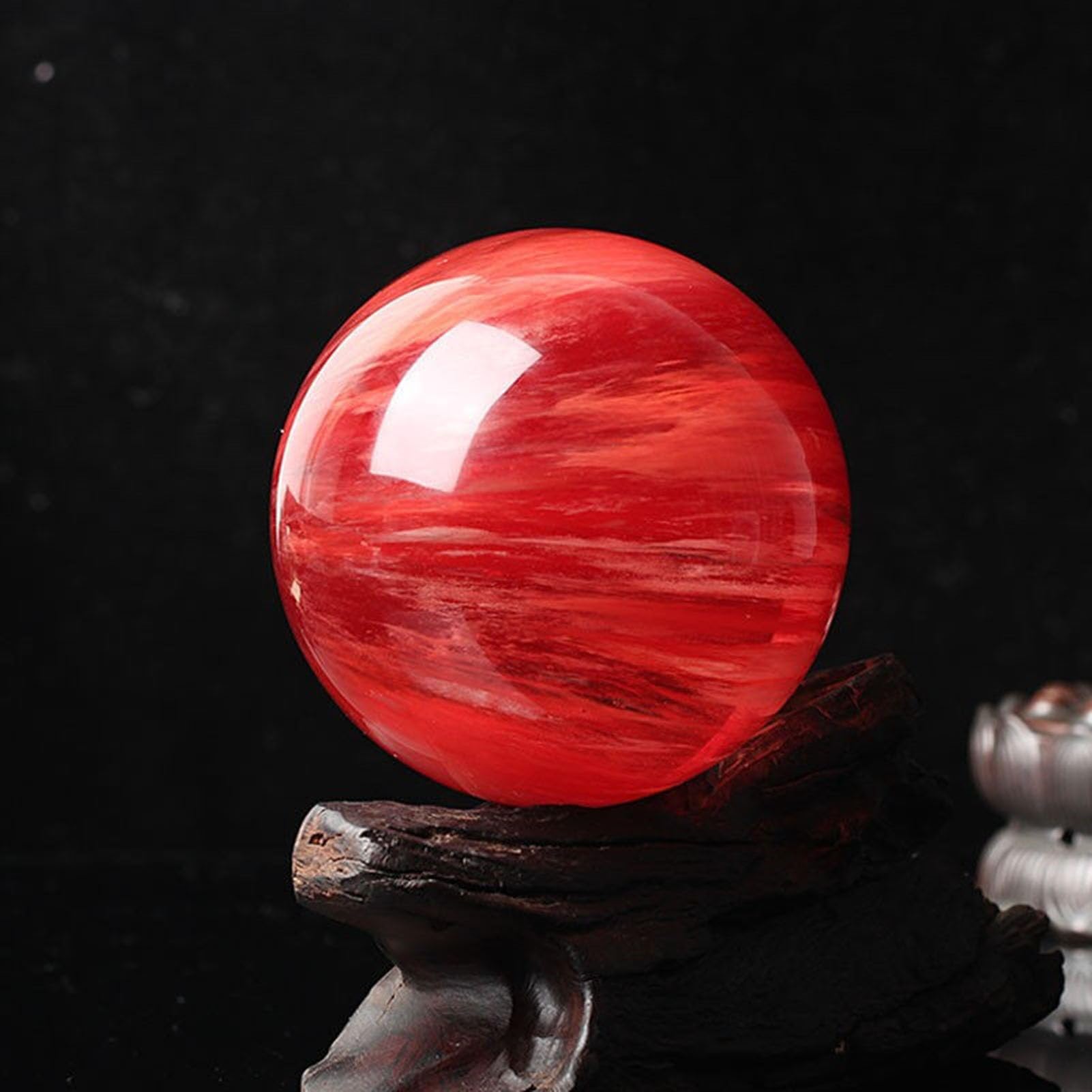 Bola de cristal fundido rojo de piedras preciosas con soporte de madera | Esfera de cristal decorativa, bolas de meditación, decoración de brujería Feng Shui, accesorio de orbe de cristal