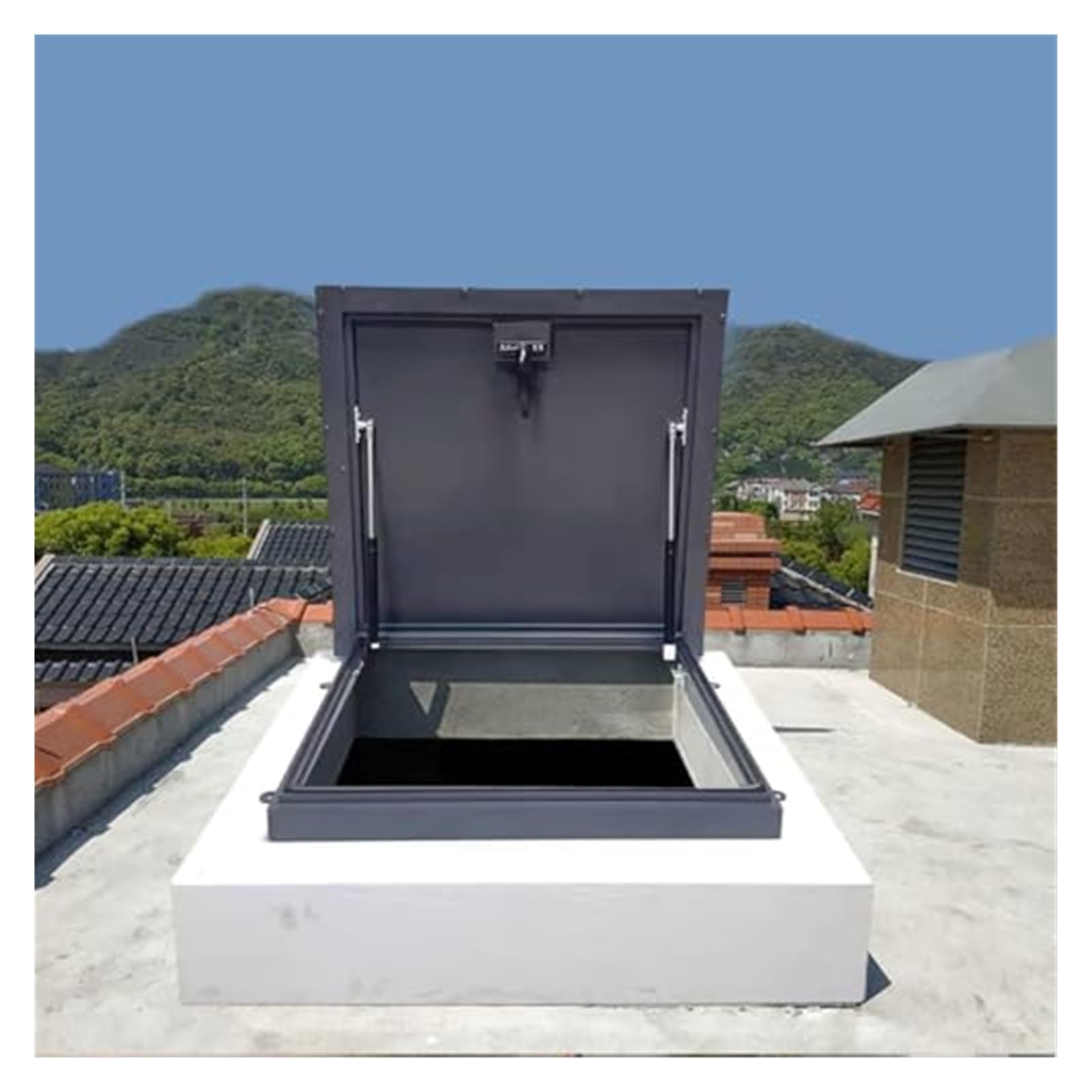 Hydraulische pneumatische Hundeklappe aus Stahl, Diebstahlschutz, Aluminium, 105 x 105 cm, langlebig und sicher für den Außenbereich, ideal für sicheren Zugang und Belüftung.