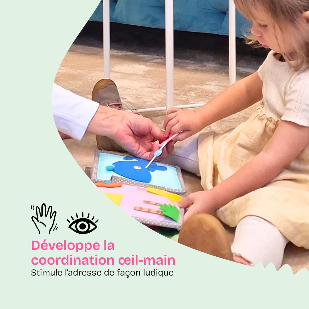 Jolly Designs Mini Quiet Book Lion Rêveur – Jouet Montessori dès 1 an – Livre d’activités Quiet Book en Tissu sans pièces détachables – Livre sensoriel & de motricité pour bébé