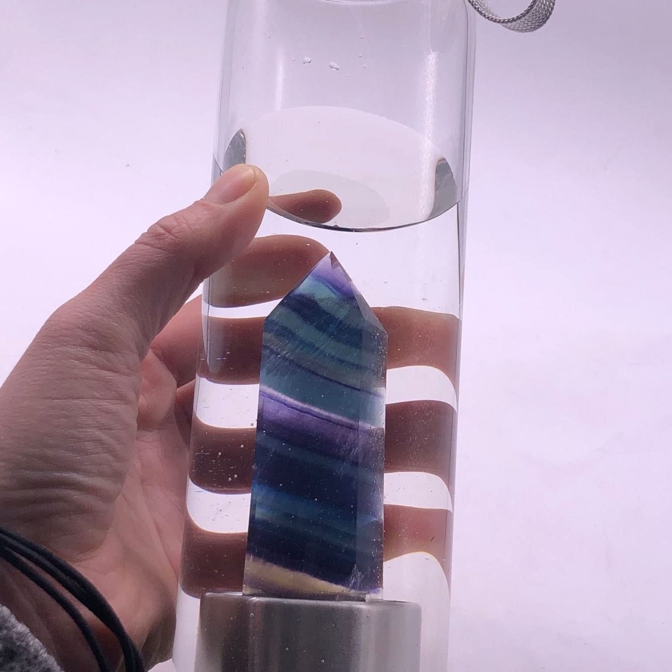 Botella De Agua De Cristal Natural Con Centro De Piedras Preciosas Decorado Punto Reiki Curación Elixir Cristal De Cuarzo Obelisco Varita Botella De Agua Con Infusión De Gemas De Cristal De Cuarzo ( C