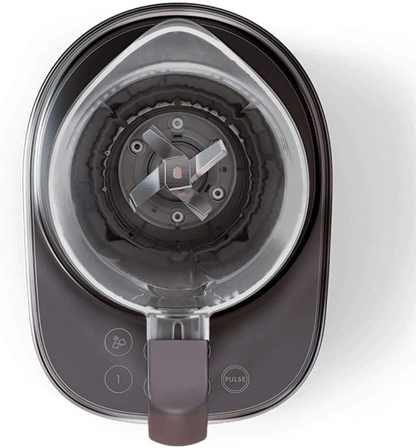 Electrolux Masterblender Explore 7 Blender, top view of blades