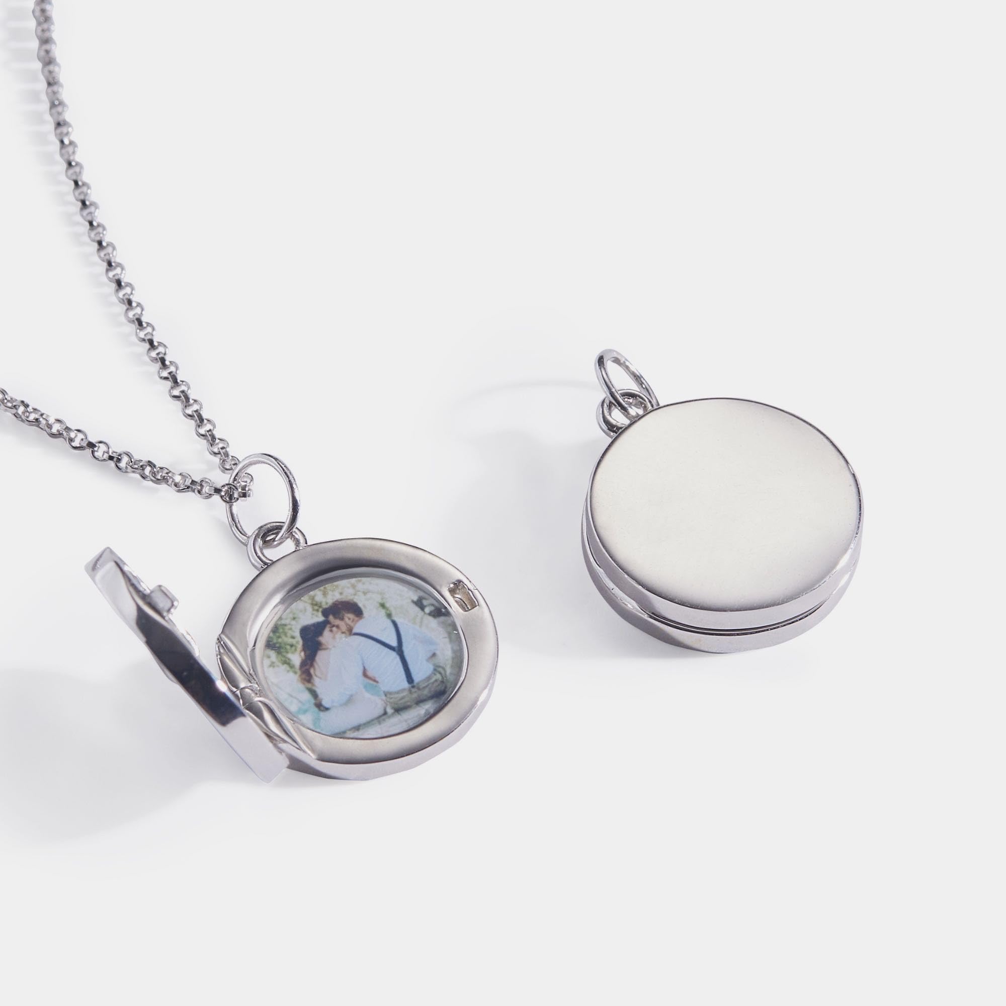 PERIMADE Collar con medallón personalizado para mujer, medallón personalizado de príncipe pequeño que sostiene fotos, grabado personalizado, texto conmemorativo, regalo de joyería de cumpleaños y