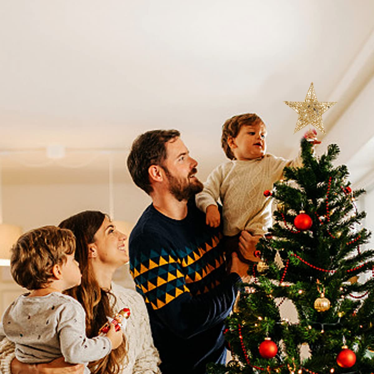 Estrella Árbol de Navidad Metal 22cm - Estrella la Copa del Árbol Brillante con Base Espiral Estable, Diseño Hueco 3D, Adornos para la Copa del Árbol Decoración Navideña Clásica, Dorado