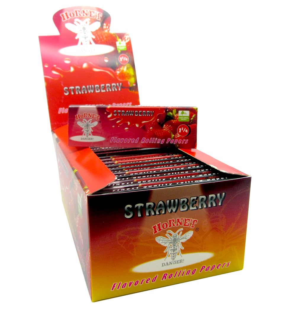 Hornet Flavoured Paper 50 Booklets Regular Size Cigarette Rolling Paper Full Box(1600 Leaves), king Size Rolling Paper (Strawberry)