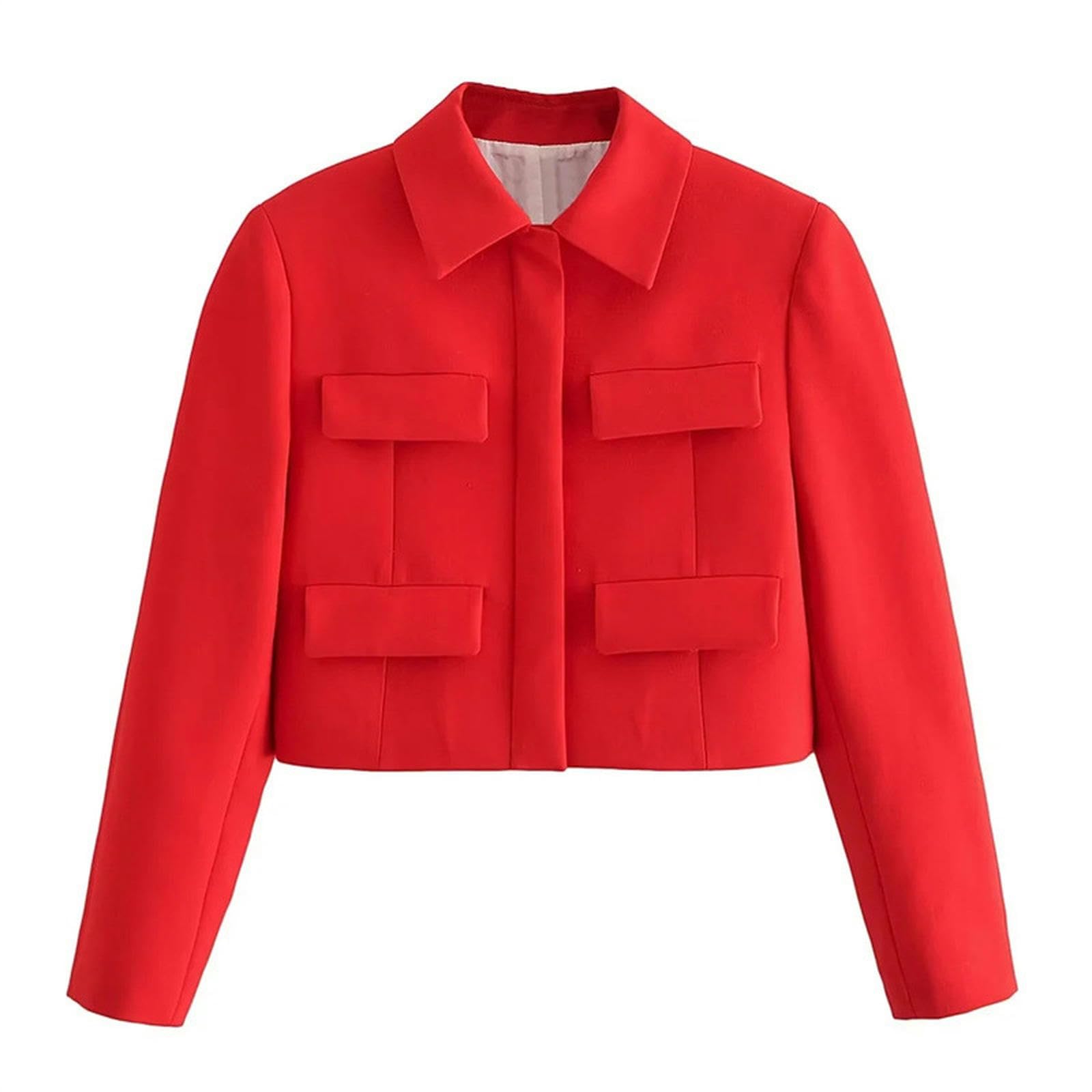 Blazer court femme et pantalon haut pour un look de bureau automnal