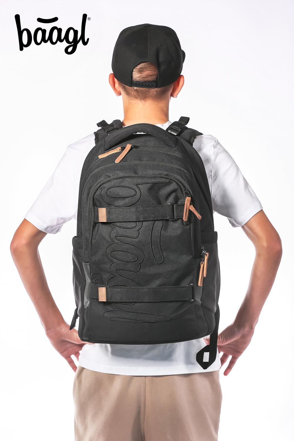 Baagl Schulrucksack Set Jungen Mädchen 5 Teilig 30 l - Darkness | Skateboard Rucksack für Teenager hat ein ergonomischer Schulranzen System, eine Bauchtasche und ein Laptopfach für Schule.