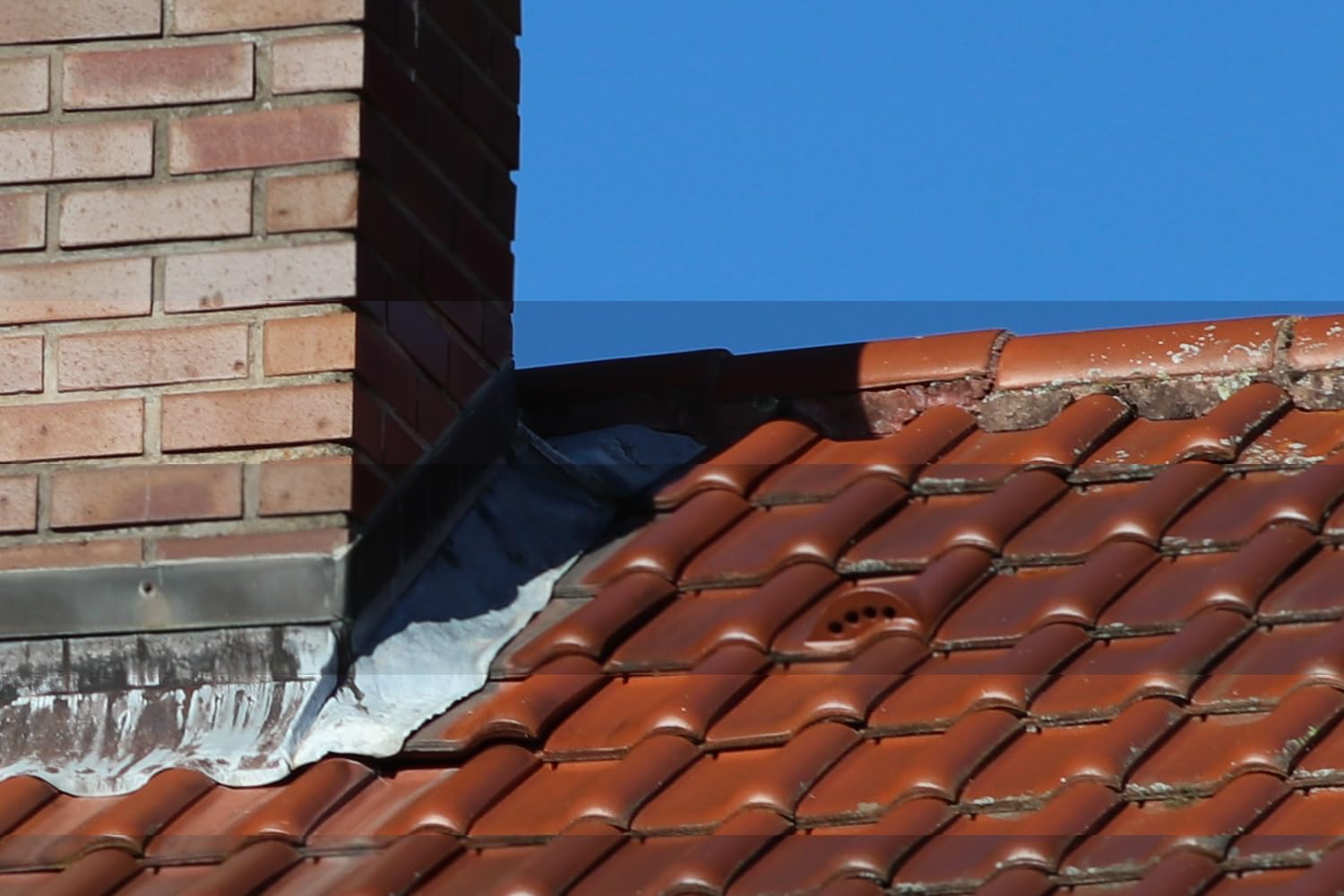 Een polarisatiefilter dat goed werkt, maar strak aansluit.