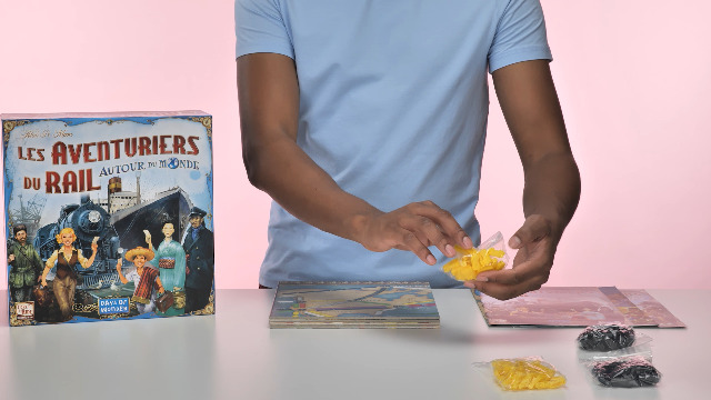 ASMODEE | Avventurieri Rail - Berlino | Days Of Wonder | IT | 2 a 5 Giocatori | +/- 15 Minuti | Un gioco Per la famiglia | adulti e Bambini 8+ | 2-4 GIOCATORI