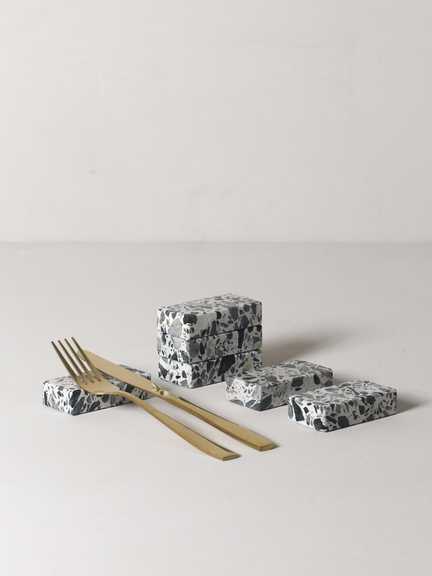Soporte para palillos de granito de mármol – Apoyabrazos de mesa artesanal – Soporte elegante y sostenible para palillos o cubiertos – Perfecto para la Mise en Place (verde)