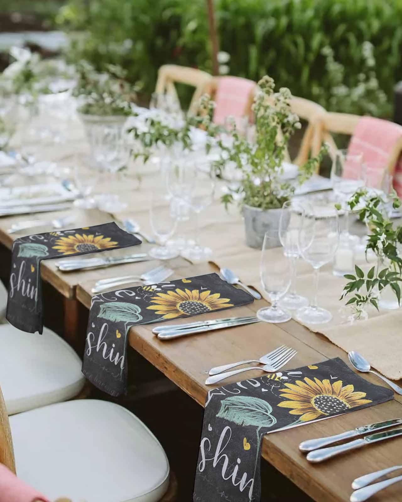 Sunflower Bee Cloth Napkins Set Of 4 - Farmhouse Style Washable Dinner Napkins