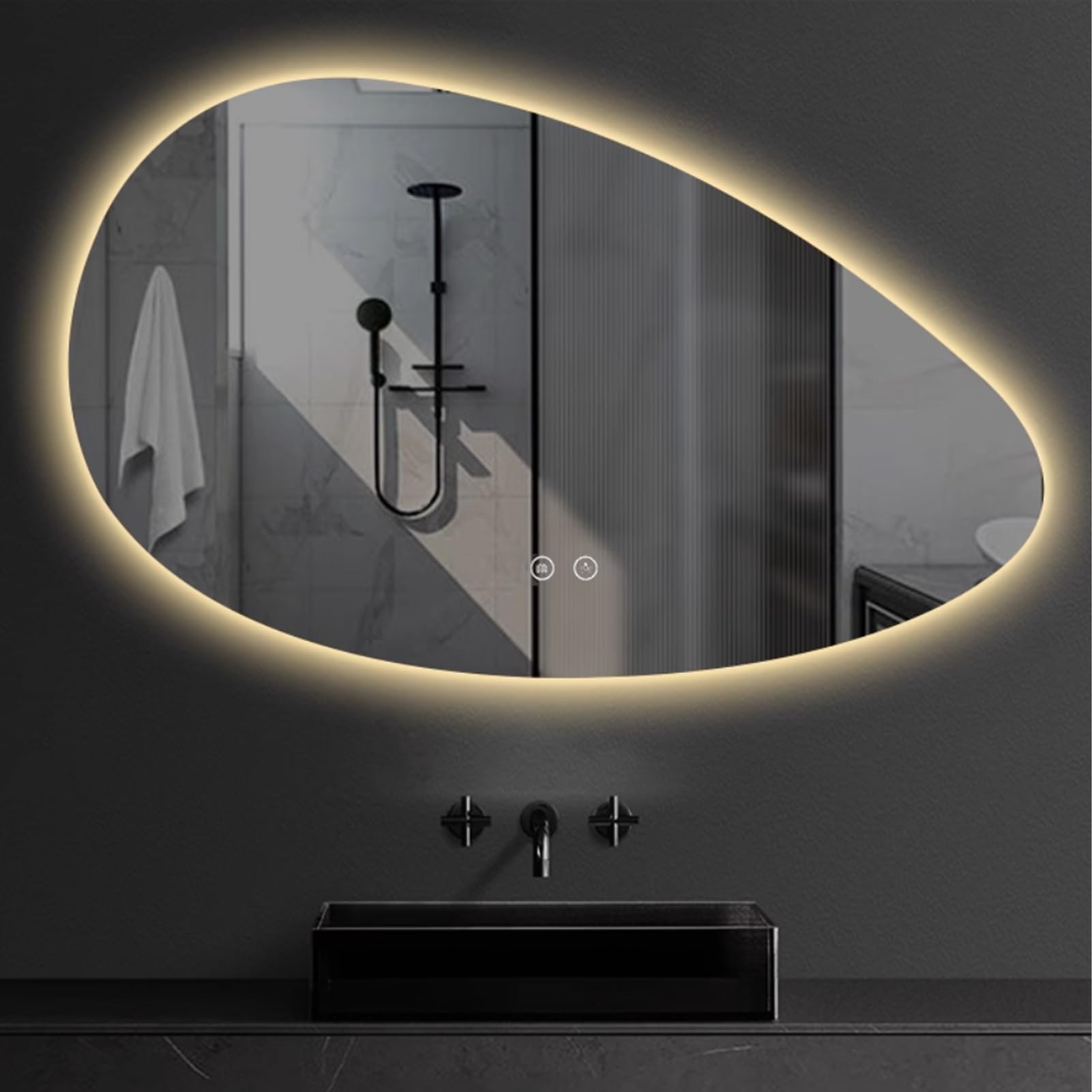 Grand miroir mural irrégulier LED au design rétroéclairé élégant