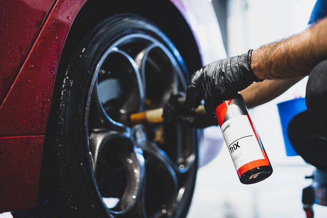 CARPRO TriX Tar & Iron Remover - Professional Strength Brake Dust, Sap, Dirt & Bug Remover - Combines IronX with TarX, Automotive Degreaser Car Wash Detailing All in One - 1 Liter (34oz)