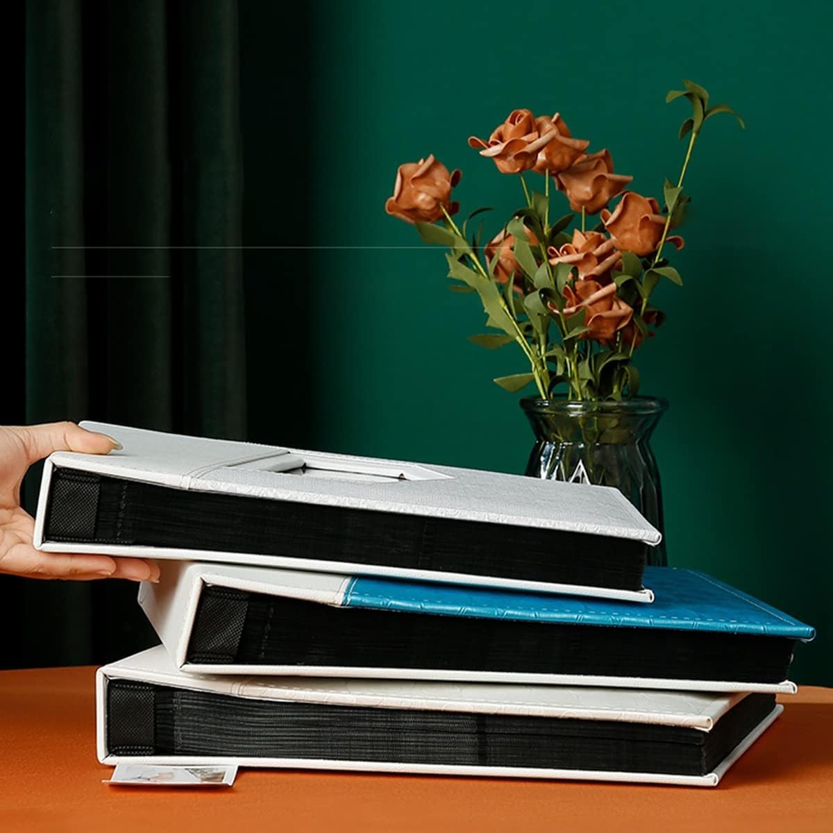 Self-Adhesive Photo Album 6-inch 800-piece Leather Photo Album Commemorative Album Interstitial Large-Capacity Family Photo Album Record Book Used for Wedding Guest Anniversary (White 33x33.5cm)