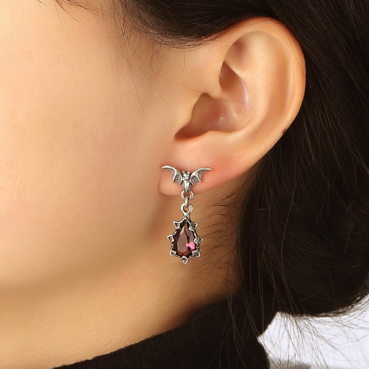 Gothic Dark Bat Zircon Earrings Vintage Red Crystal Bat Dangle Drop Earrings Variety Gothic Vampire Bat Earrings Punk Rock Hip Hop Bat Animal Earrings Halloween Jewelry for Women and Men