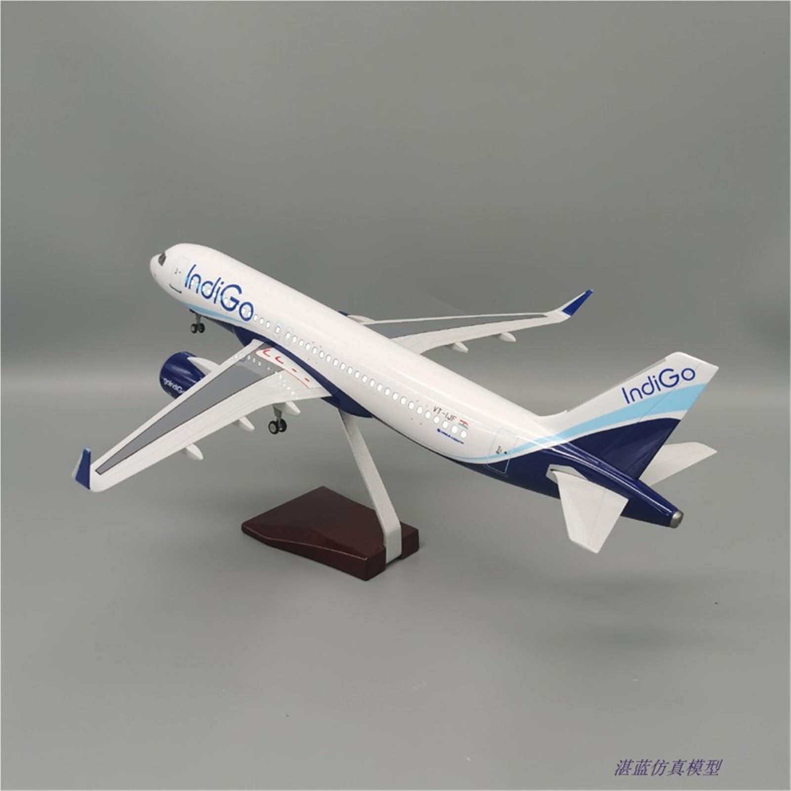 Modello Ridotto Aereo Aereo in Metallo Pressofuso da 47 Cm, Scala 1:80, Modello di Aereo Passeggeri for Air Algerie A320neo con Ruote Aerei Modellini in Scala(No Light)