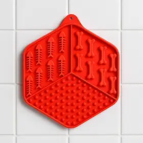 Comedouro Tapete Lambedor de Alimentação Lenta para Cães e Gatos com Ventosas 3 Divisórias e Textura (VERMELHO)