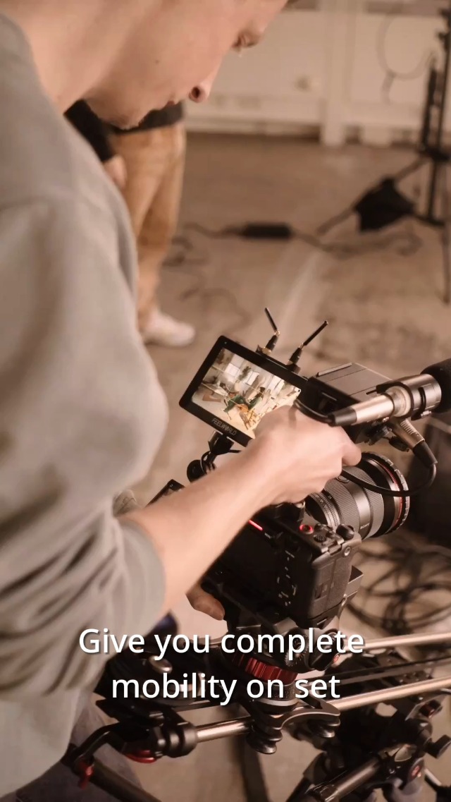 Amazon.com: FEELWORLD FT6 FR6 5.5 Inch Wireless Video