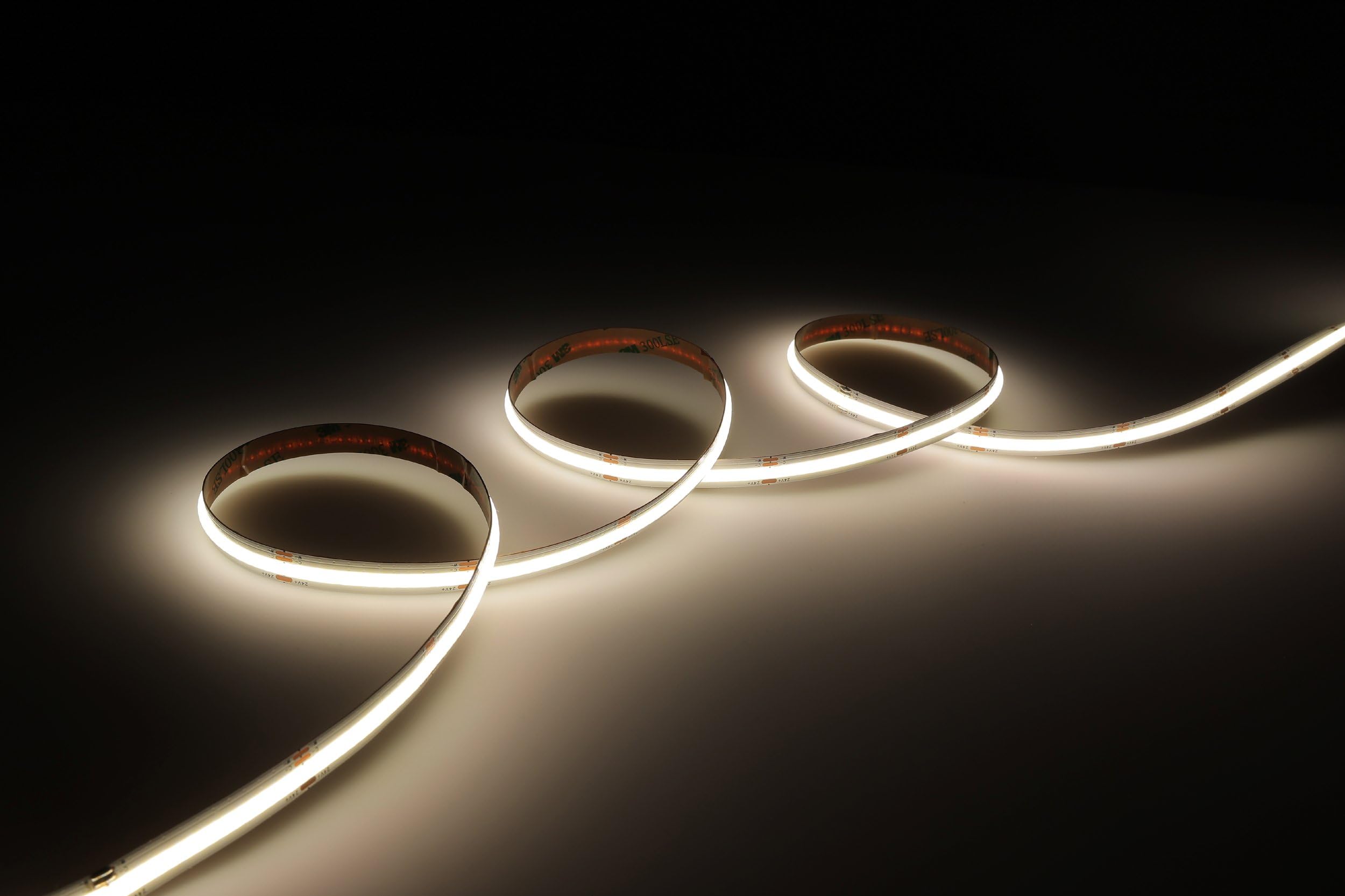 Eglo Striscia LED Cob Stripe 5m | tagliabile, con telecomando, dimmerabile, adesiva, luce indiretta, plastica bianca, bianco caldo-freddo