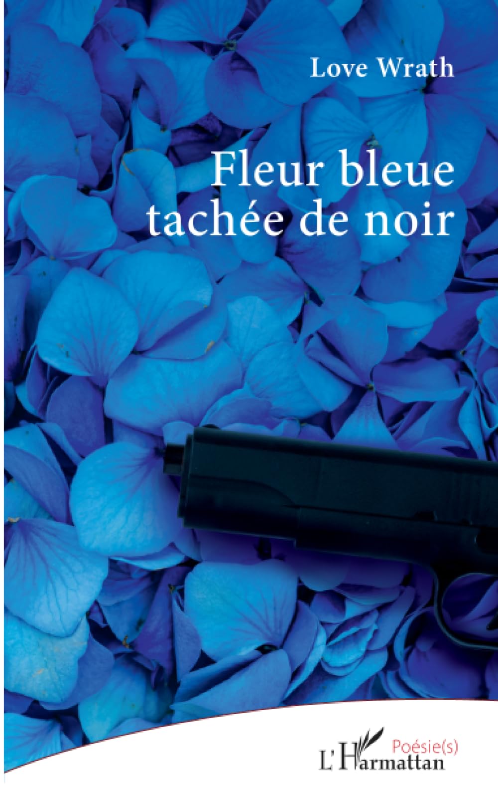 Fleur bleue tachée de noir