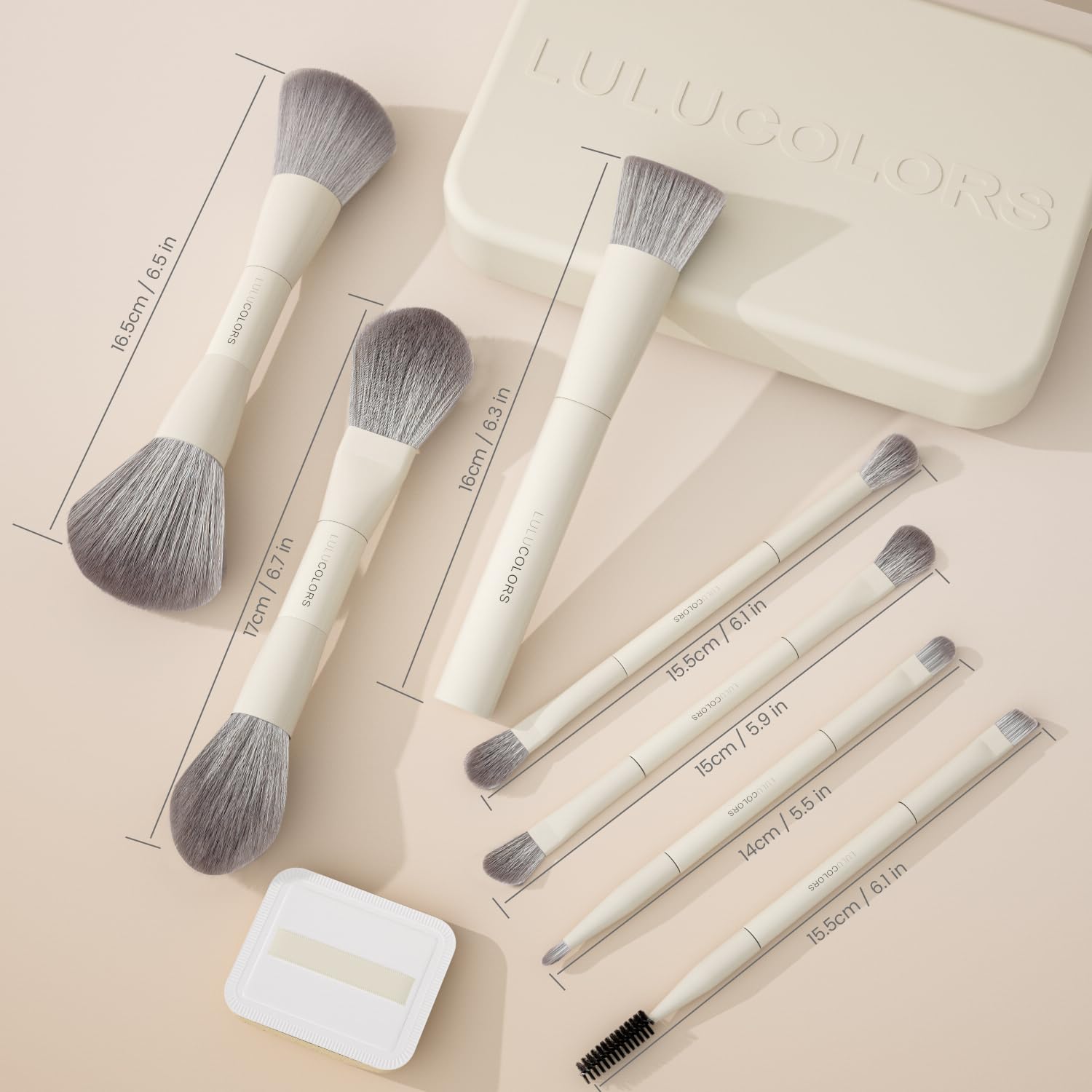 LULUCOLORS 13 in 1 Dual Ended Makeup Pinsel Set mit Schwamm & Reiseetui - 7 Multifunktionspinsel für Gesicht & Augen - Weiche Borsten, Holzgriffe - Erhältlich in Creme, Grün oder Rosa (Cremeweiß)