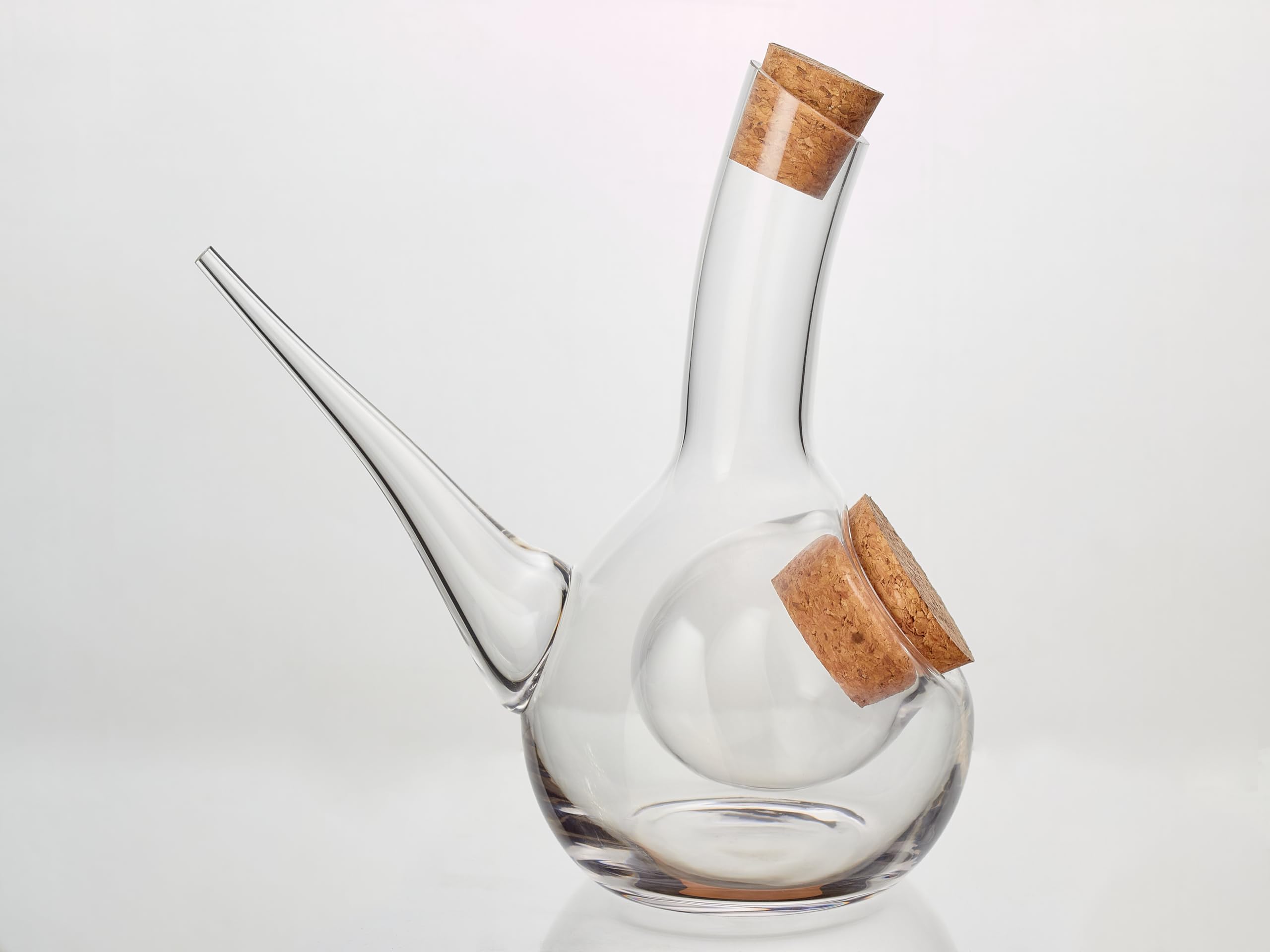 Porrón Enfriador de Cristal Tradicional con Capacidad 500 ml y Compartimento Independiente para Hielo – Salida Fina para Servir – Doble Tapón de Corcho