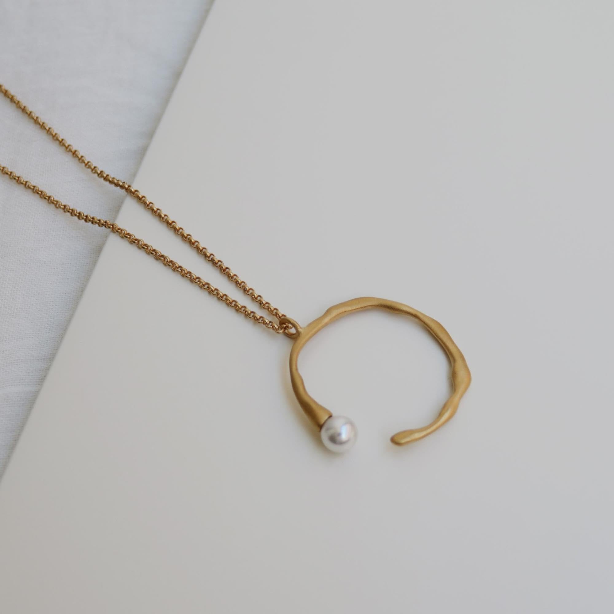 GARGANTILLA DORADA ECLAT | Diseñada por Joidart | Colección Eclat | Metal con baño de oro de 24 K | Cristal de Murano