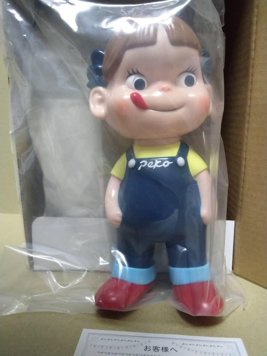 Amazon.co.jp: 不二家ソフビコレクション ペコちゃん (1951年代) 箱  