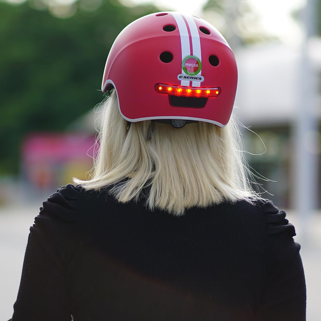 Melon Fahrradhelm E-Series für Damen & Herren | sicherer Cityhelm mit Beleuchtung | Front- und Rücklicht, Magnetverschluss, individuell anpassbar