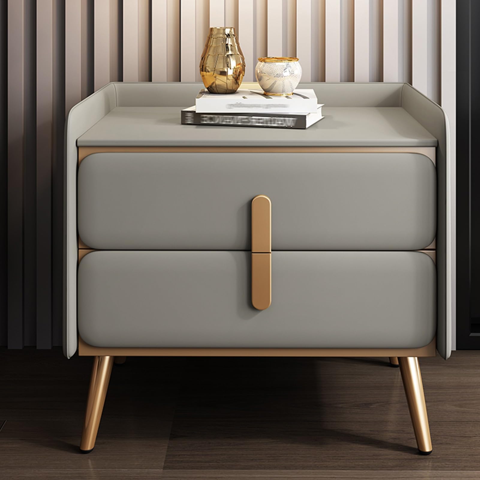 Table de chevet en cuir nappa et bois noble avec détails en acier