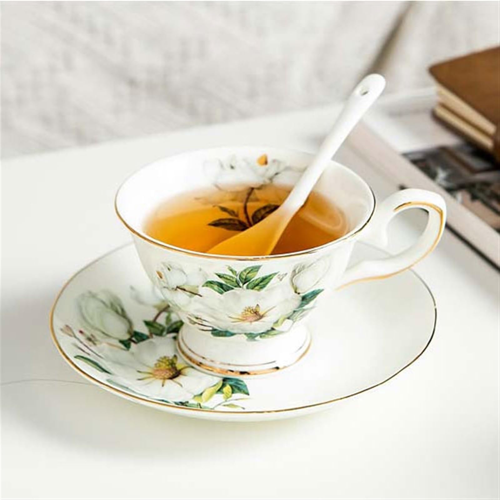 Kubek do kawy Lekki, luksusowy zestaw filiżanek do kawy z porcelany kostnej Zestaw domowej herbaty Spersonalizowany kreatywny ceramiczny kubek 6 zestawów Kubki