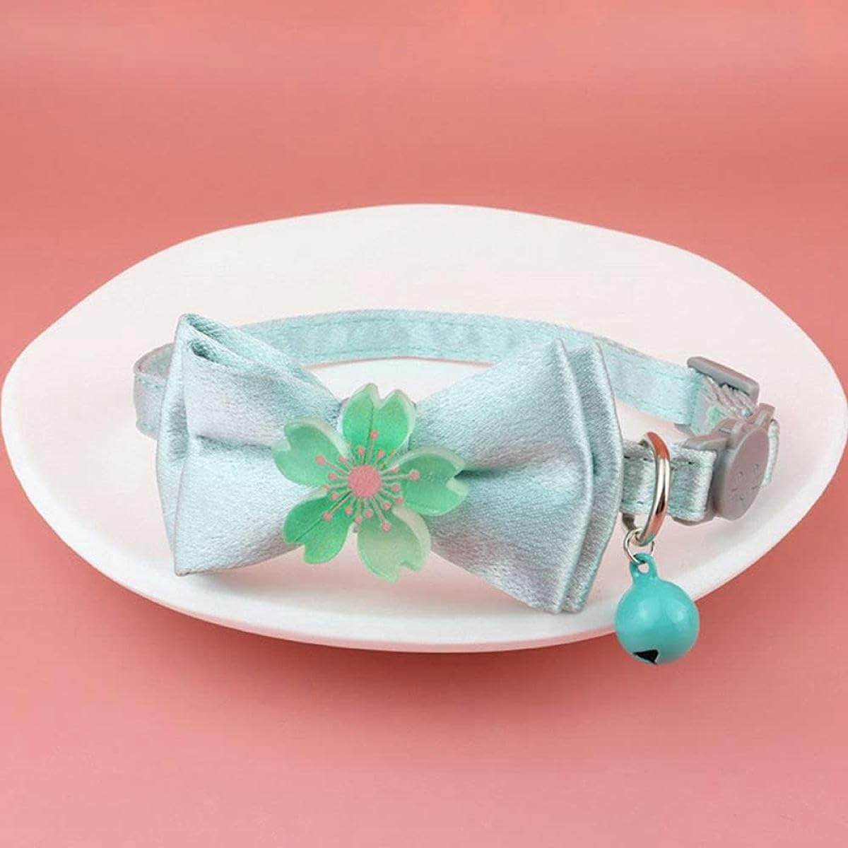 Collier lumineux pour chiens et chats résout le manque de visibilité nocturne