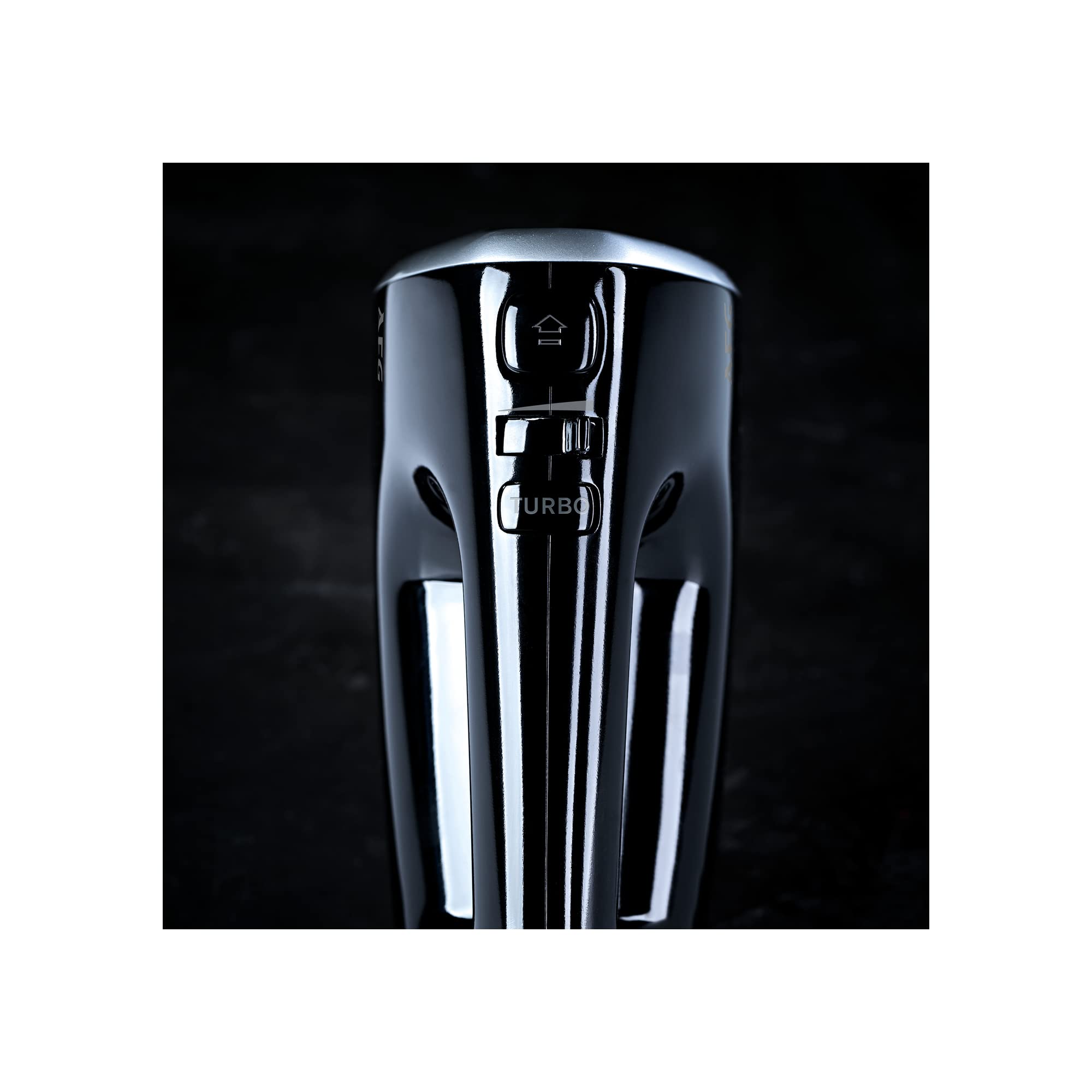 AEG HM3310 - Batidora Amasadora de Varillas - Serie 3, 350W de Potencia, 5 Velocidades, Función Turbo, Varillas Amasadoras, Aptos Lavavajillas, Color Negro